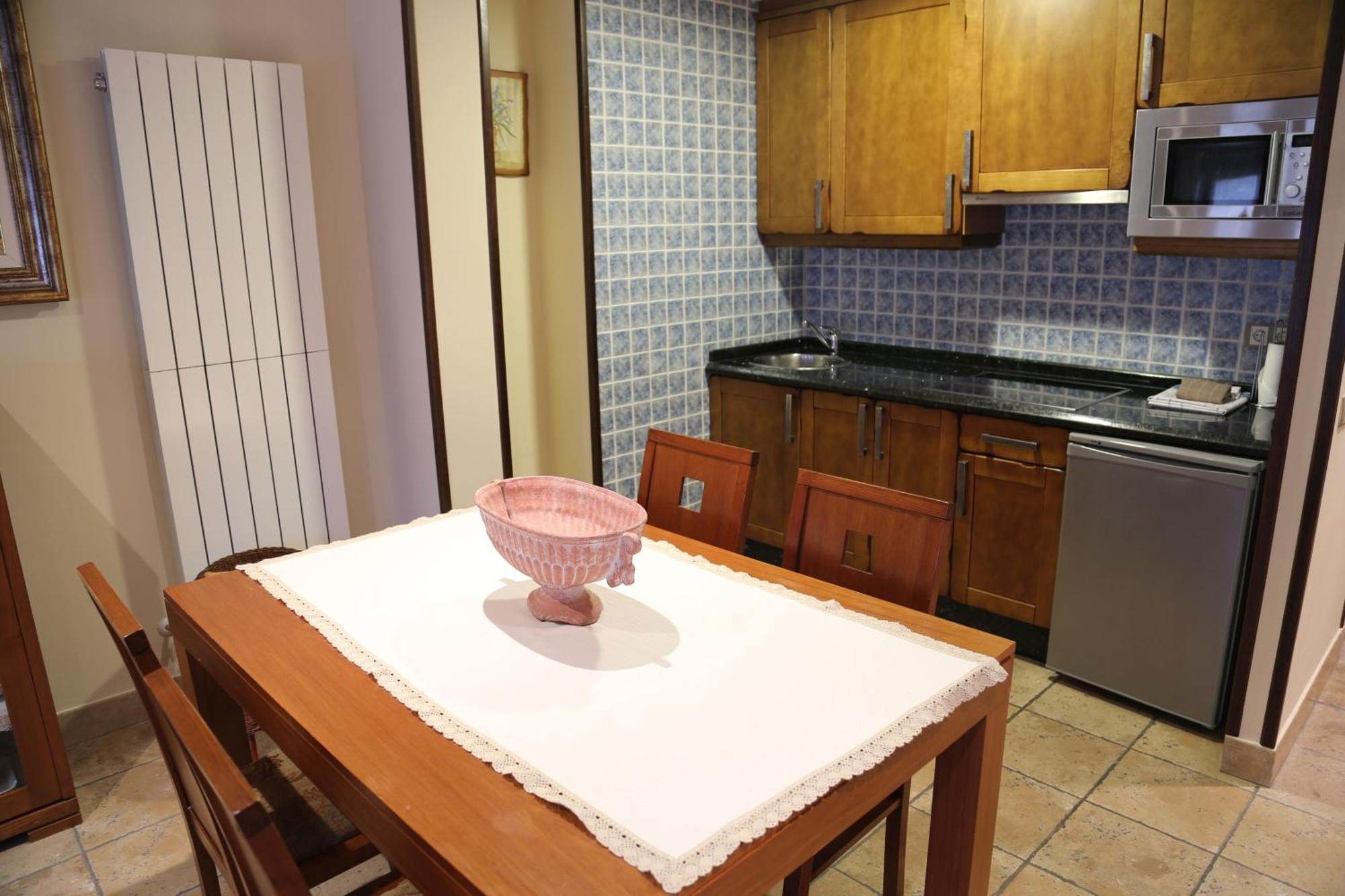Apartamentos La Pontiga *** Infiesto Habitación foto