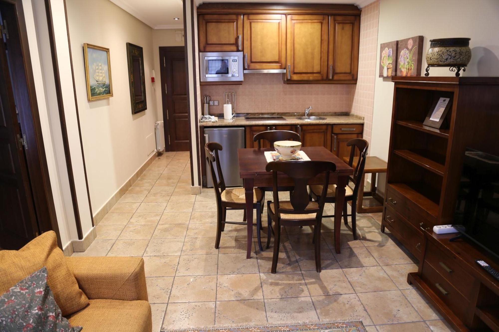 Apartamentos La Pontiga *** Infiesto Habitación foto